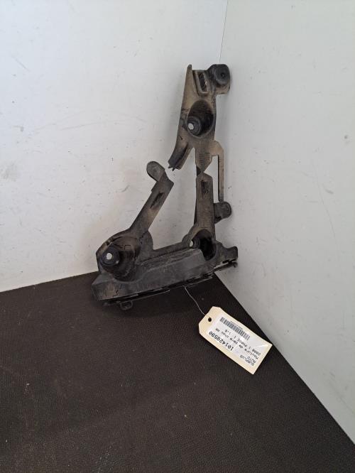 Image Moulure de pare choc arriere - PEUGEOT 2008 1