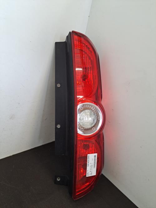 Image Feu arriere principal droit (feux) - FIAT DOBLO 2