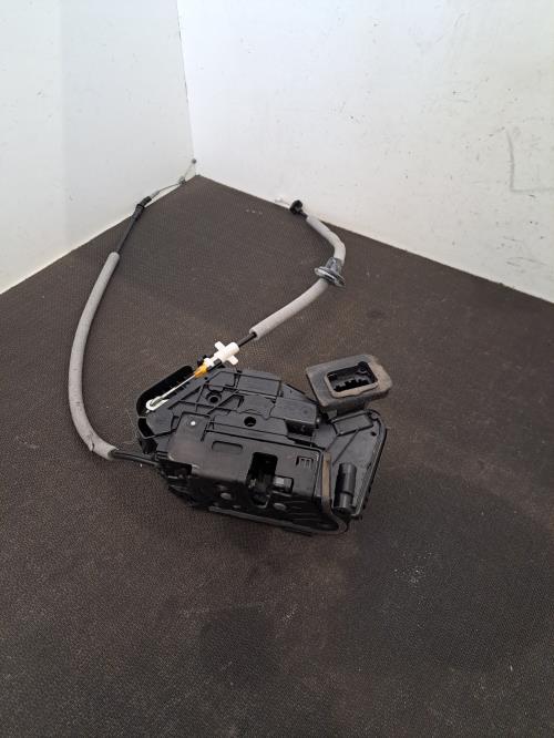 Image Serrure avant droit - VOLKSWAGEN TOURAN 3