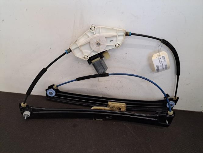 Image Leve vitre electrique avant gauche - VOLKSWAGEN TOURAN 3