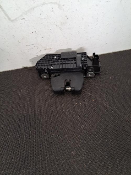 Image Serrure de hayon - PEUGEOT 2008 1