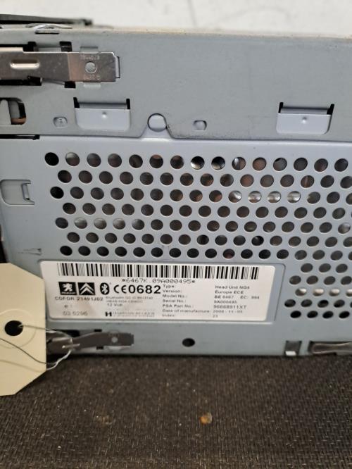 Image Autoradio d'origine - PEUGEOT 5008 1