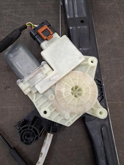 Image Leve vitre electrique avant droit - PEUGEOT 308 2 SW