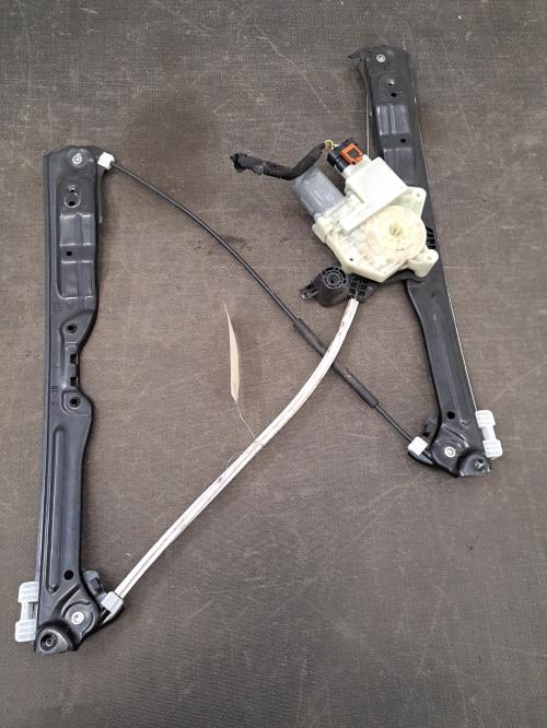 Image Leve vitre electrique avant droit - PEUGEOT 308 2 SW