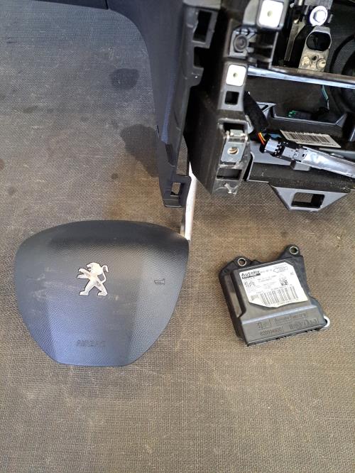 Image Tableau de bord - PEUGEOT 308 2 SW