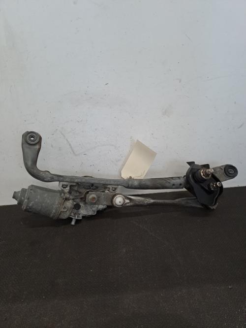 Image Moteur essuie glace avant - TOYOTA YARIS 3