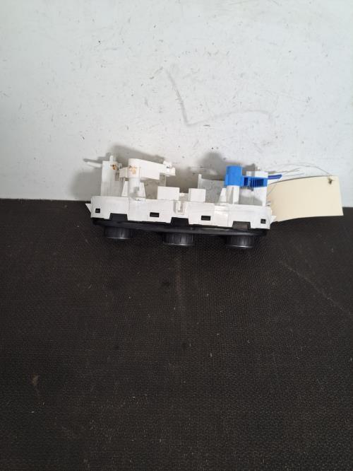 Image Commande chauffage - RENAULT CLIO 4