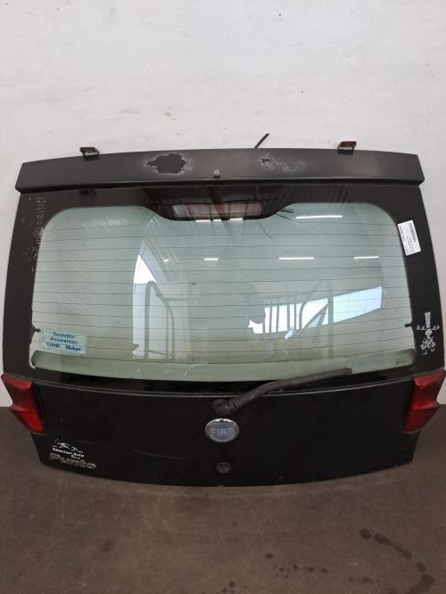 Image Malle/Hayon arriere - FIAT PUNTO 2