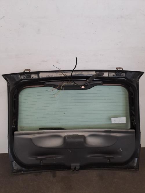 Image Malle/Hayon arriere - FIAT PUNTO 2