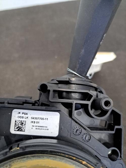 Image Com (Bloc Contacteur Tournant+Commodo Essuie Glace+Commodo Phare) - PEUGEOT 508 1