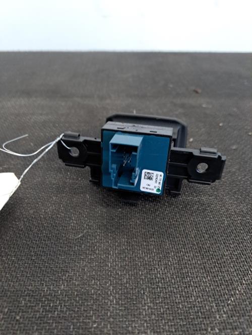 Image Poignee electrique frein a main - PEUGEOT 508 1