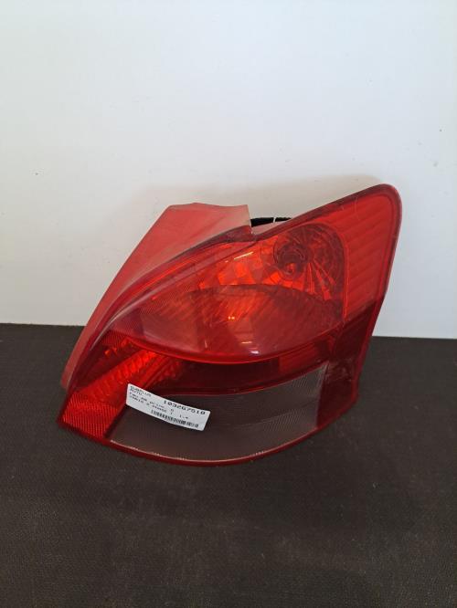Image Feu arriere principal droit (feux) - TOYOTA YARIS 2