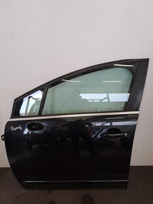Image Porte avant gauche - PEUGEOT 5008 1
