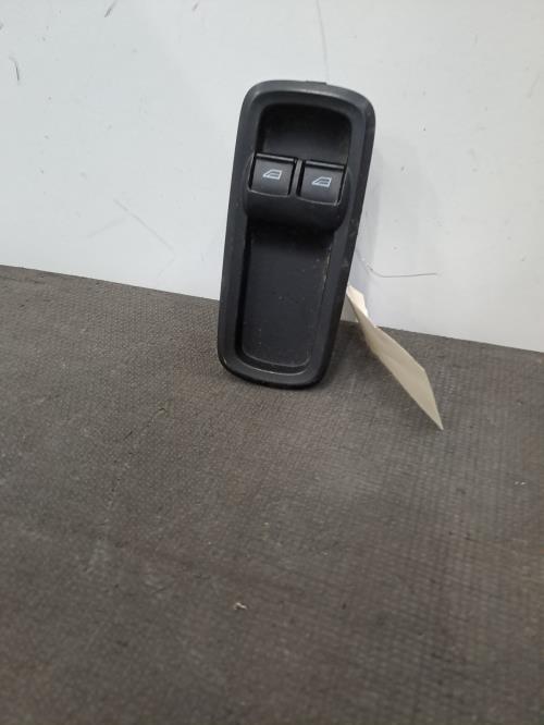 Image Interrupteur de leve vitre avant gauche - FORD FIESTA 6
