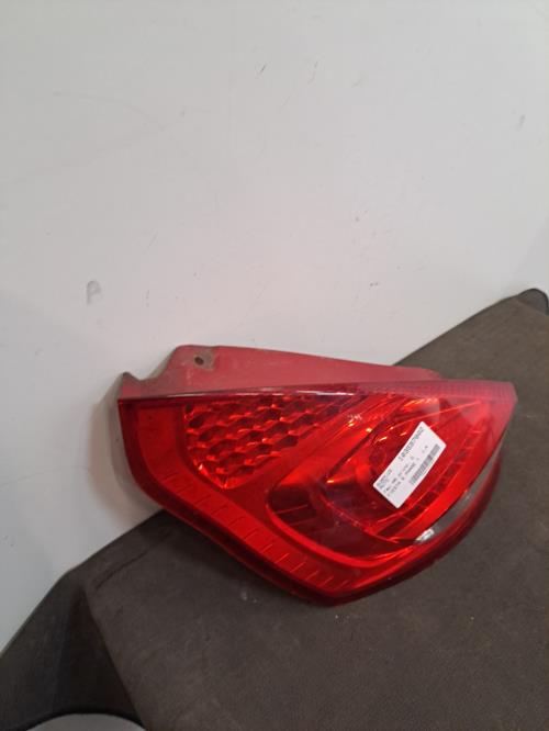 Image Feu arriere principal gauche (feux) - FORD FIESTA 6