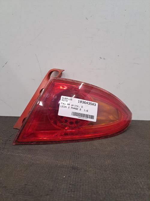 Image Feu arriere principal droit (feux) - SEAT LEON 2