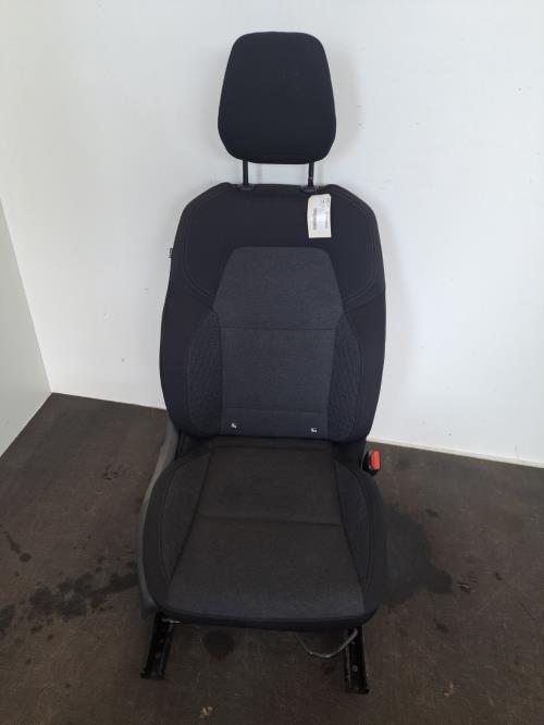 Image Siege avant droit - RENAULT CLIO 5