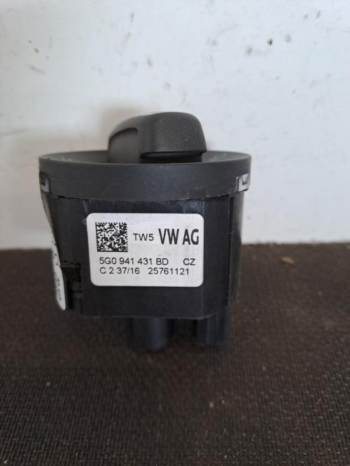 Image Commodo phare - VOLKSWAGEN TOURAN 3