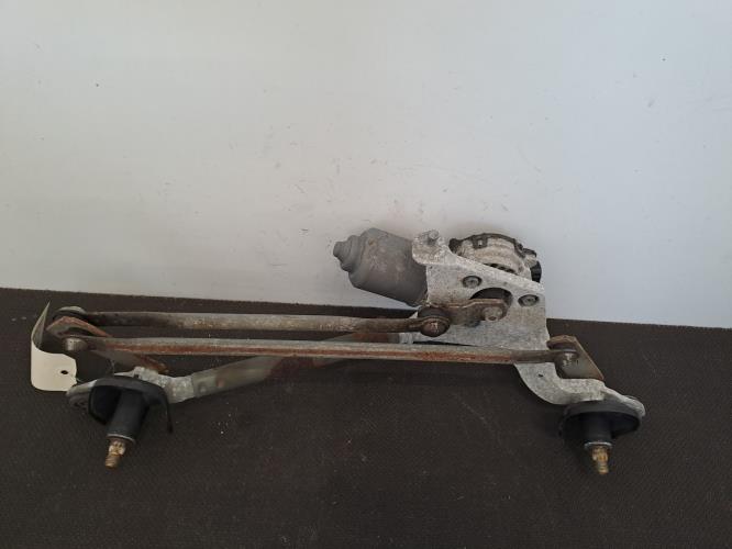 Image Moteur essuie glace avant - TOYOTA YARIS 2