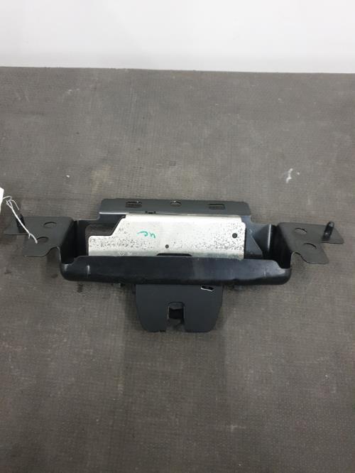 Image Serrure de hayon - PEUGEOT 208 1