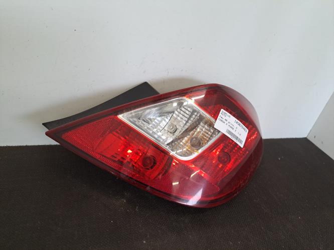 Image Feu arriere principal droit (feux) - OPEL CORSA D