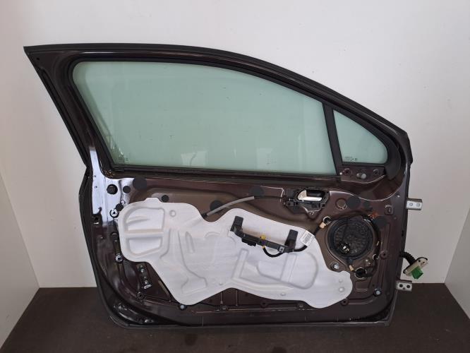 Image Porte avant gauche - PEUGEOT 208 1