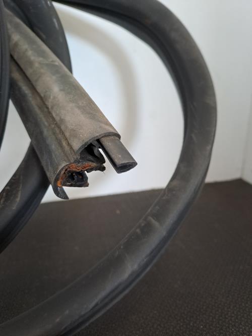 Image Joint de porte avant droite - RENAULT TRAFIC 3 COURT