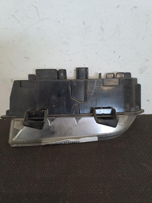 Image Feu diurne avant droit - RENAULT CLIO 4