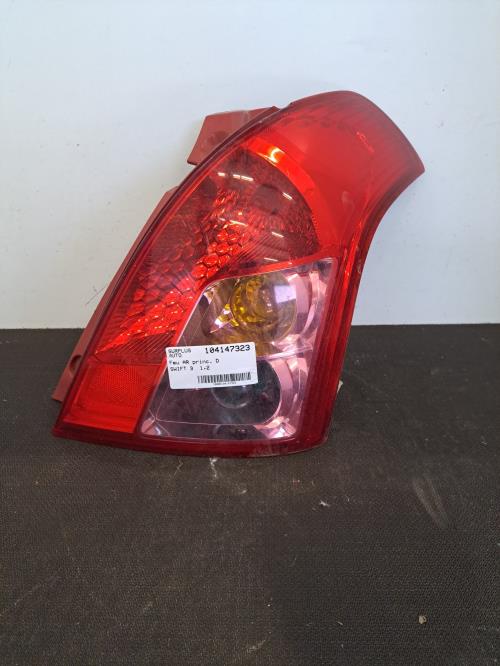 Image Feu arriere principal droit (feux) - SUZUKI SWIFT 3