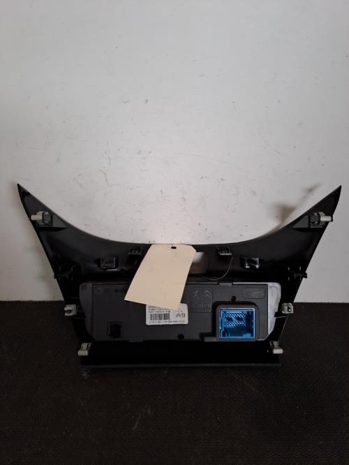 Image Commande chauffage - PEUGEOT 2008 1