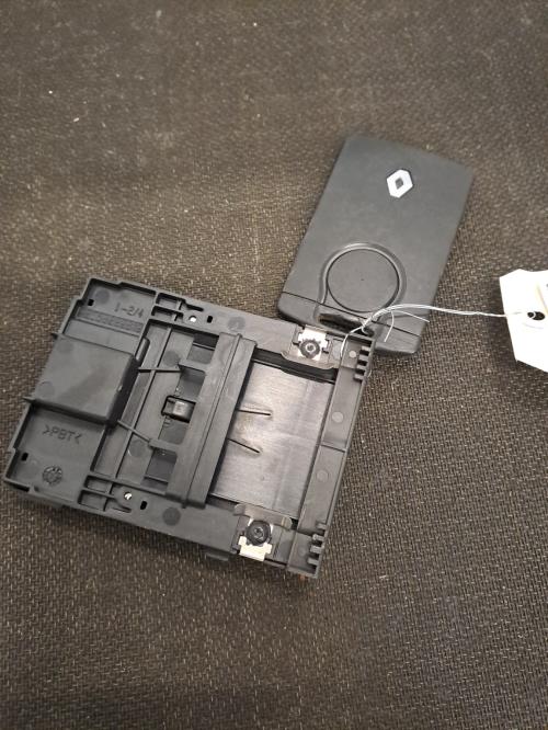 Image Lecteur de carte (neiman) - RENAULT MEGANE 3