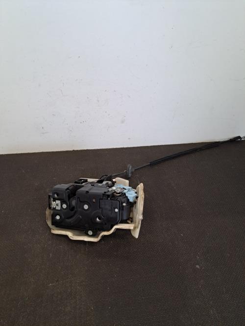 Image Serrure avant droit - VOLKSWAGEN GOLF 5