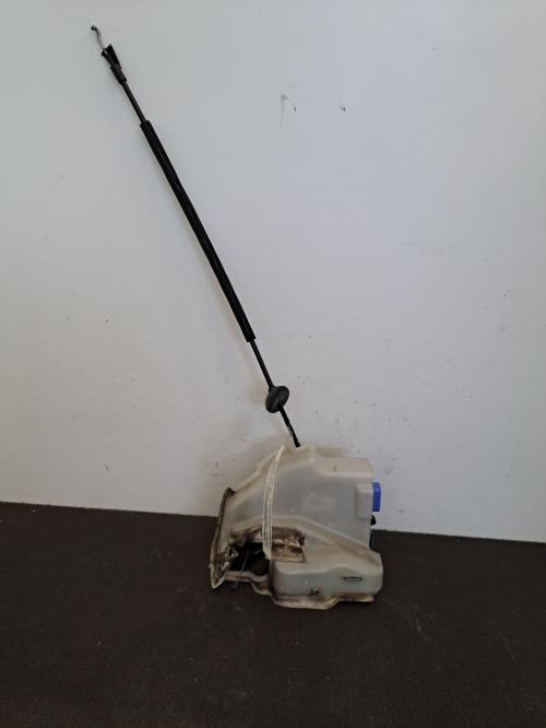 Image Serrure avant droit - VOLKSWAGEN GOLF 5
