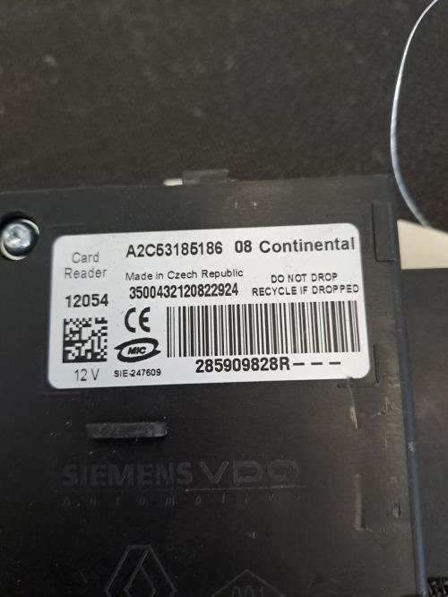 Image Lecteur de carte (neiman) - RENAULT SCENIC 3