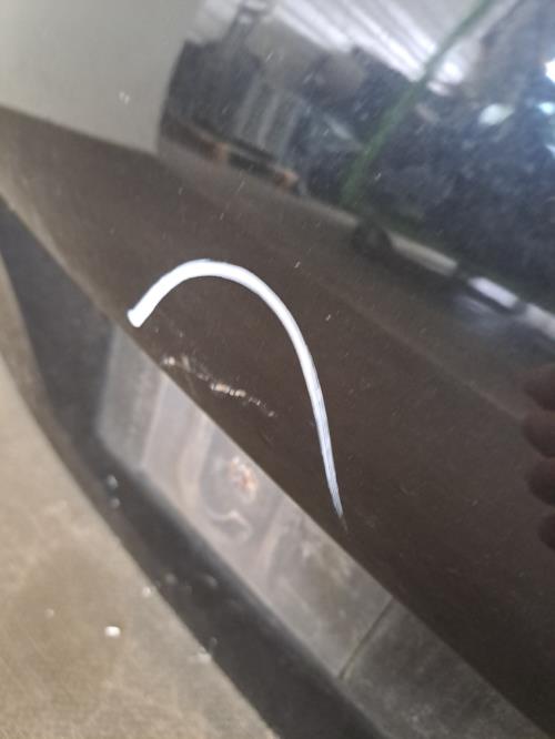 Image Malle/Hayon arriere - PEUGEOT 208 1