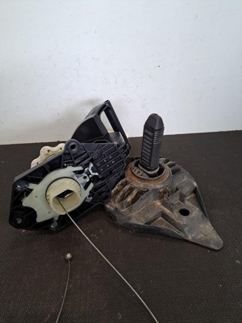 Image Treuil de roue de secours - RENAULT CLIO 4