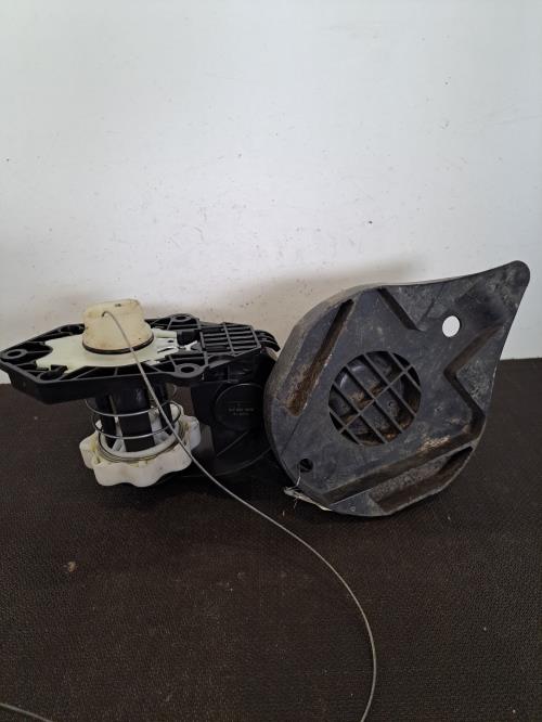 Image Treuil de roue de secours - RENAULT CLIO 4