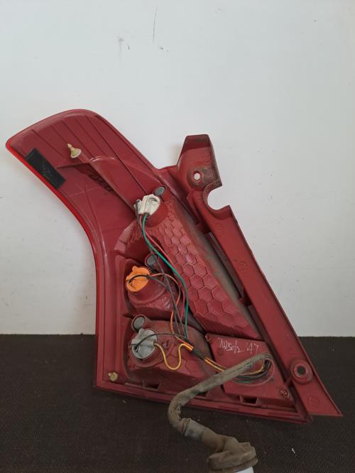 Image Feu arriere principal droit (feux) - SUZUKI SWIFT 3