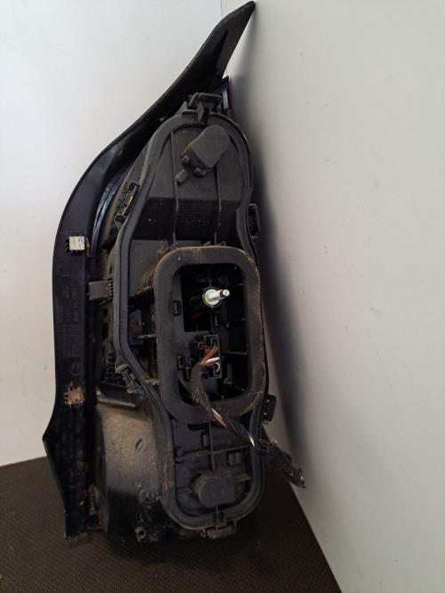 Image Feu arriere principal gauche (feux) - VOLKSWAGEN UP