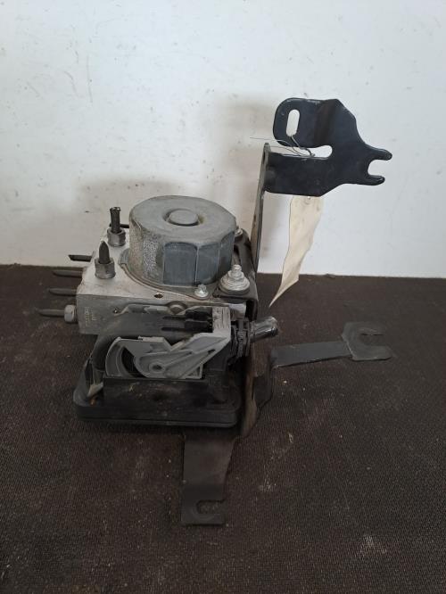 Image Bloc ABS (freins anti-blocage) - RENAULT CLIO 4