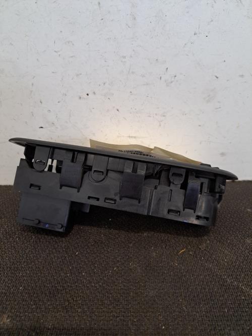 Image Interrupteur de leve vitre avant gauche - CITROEN C3 2