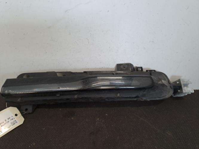 Image Feu diurne avant gauche - VOLVO V 40 2