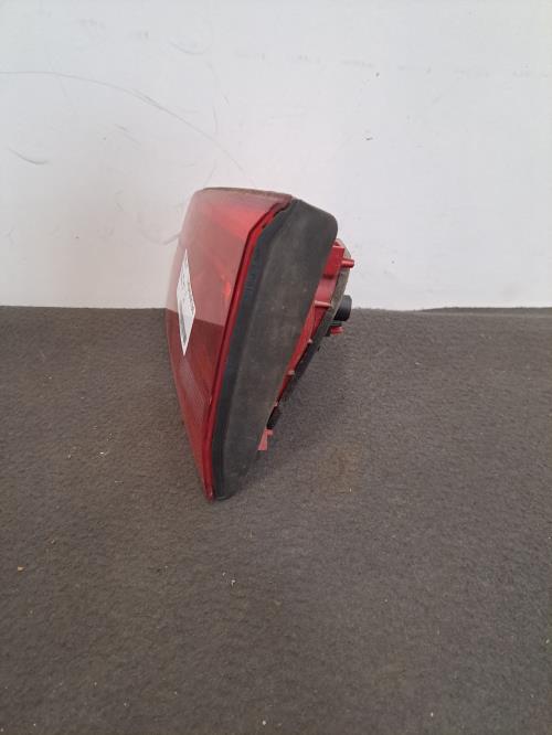 Image Feu arriere secondaire droit (feux) - VOLKSWAGEN TOURAN 2