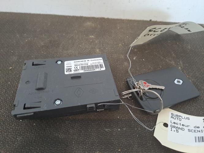 Image Lecteur de carte (neiman) - RENAULT GRAND SCENIC 3