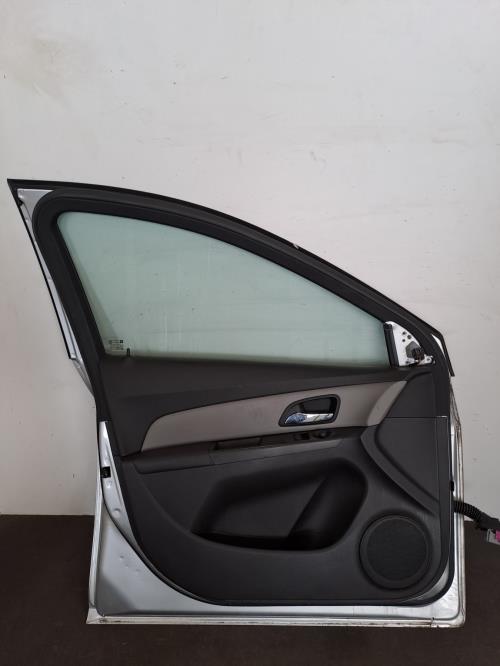 Image Porte avant gauche - CHEVROLET CRUZE