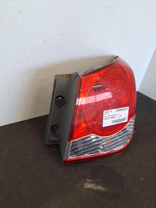 Image Feu arriere principal droit (feux) - CHEVROLET CRUZE