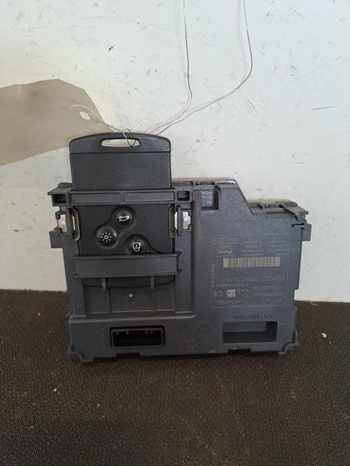 Image Lecteur de carte (neiman) - RENAULT CLIO 4