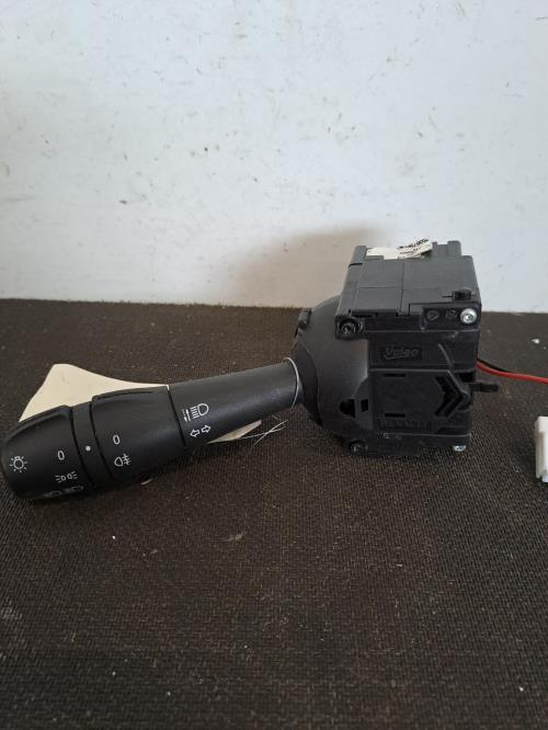 Image Commodo phare - RENAULT CLIO 4