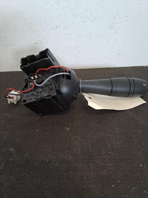 Image Commodo phare - RENAULT CLIO 4