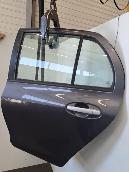 Image Porte arriere gauche - TOYOTA YARIS 2
